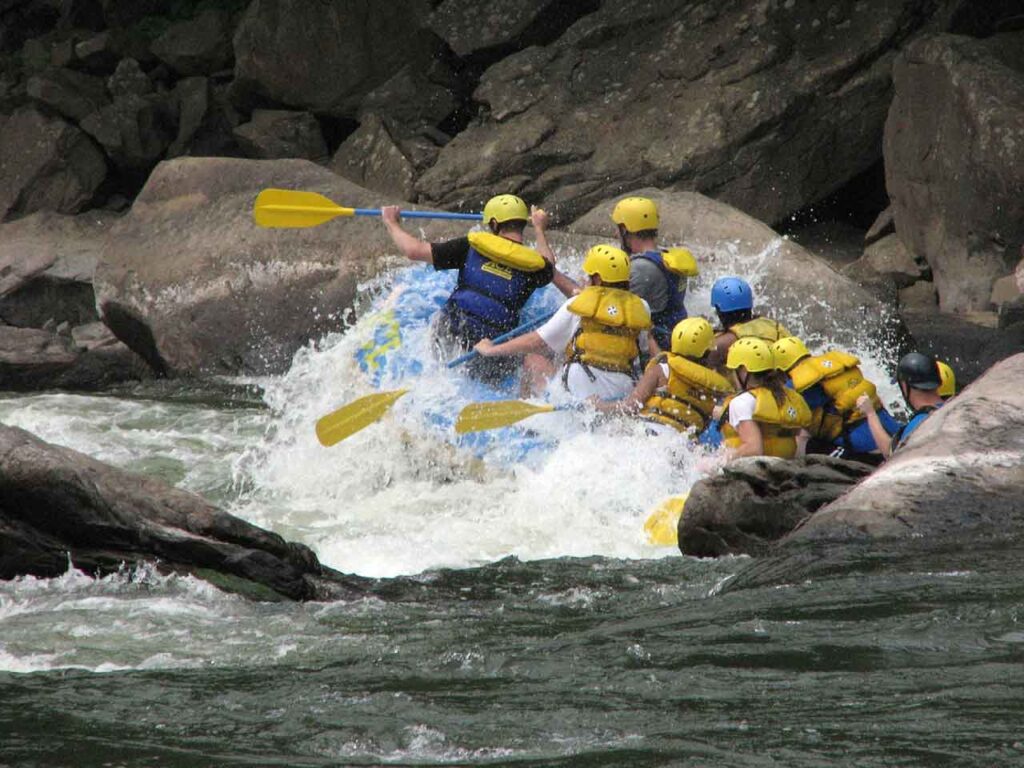 rafting.jpg